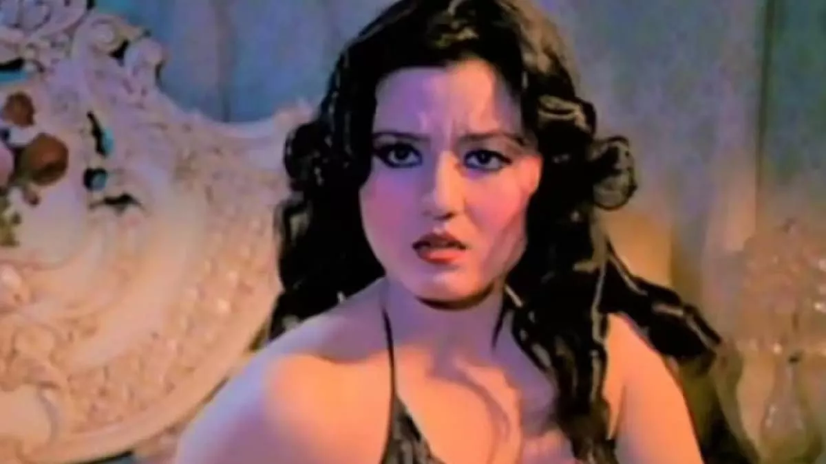 Jasmin Dhunna Veerana Actress in 1988 horror film still