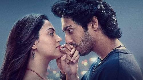 Saiyaara Box Office Day 12 के पोस्टर में अहान पांडे और अनीत पड्डा की रोमांटिक केमिस्ट्री