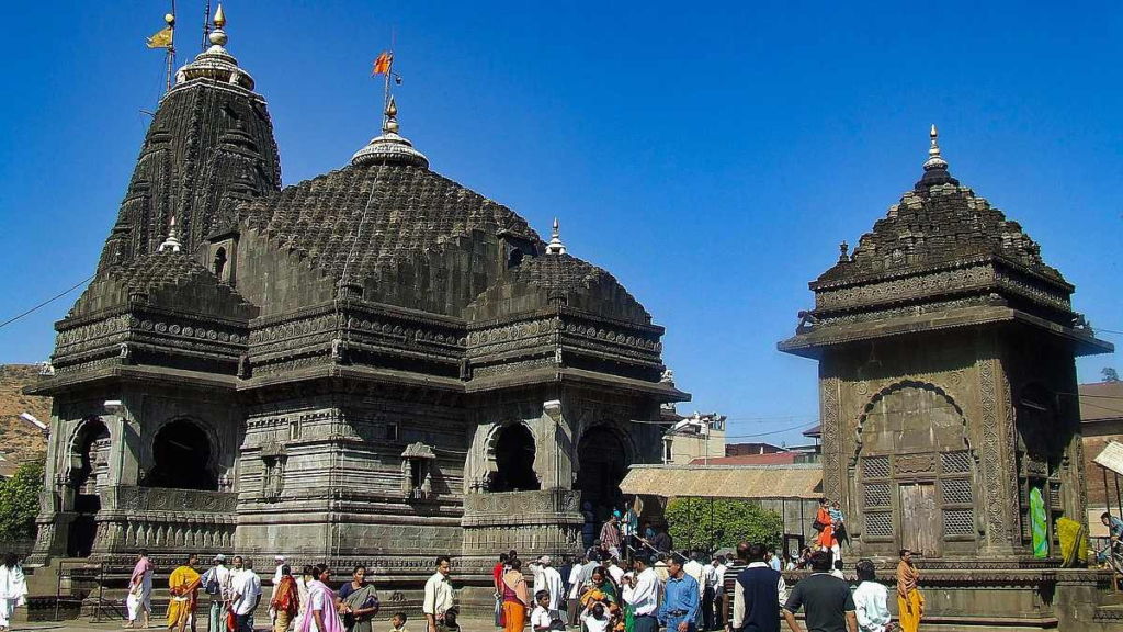 Trimbakeshwar Jyotirlinga Temple in Sawan 2025 for Kaal Sarp Dosh Nivaran