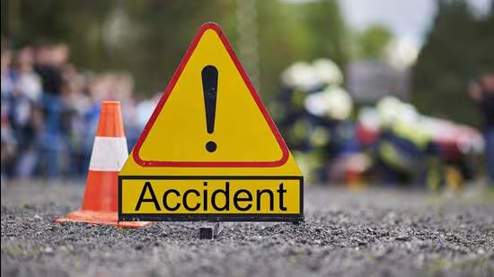 kenya-accident-bus-overturn-21-dead