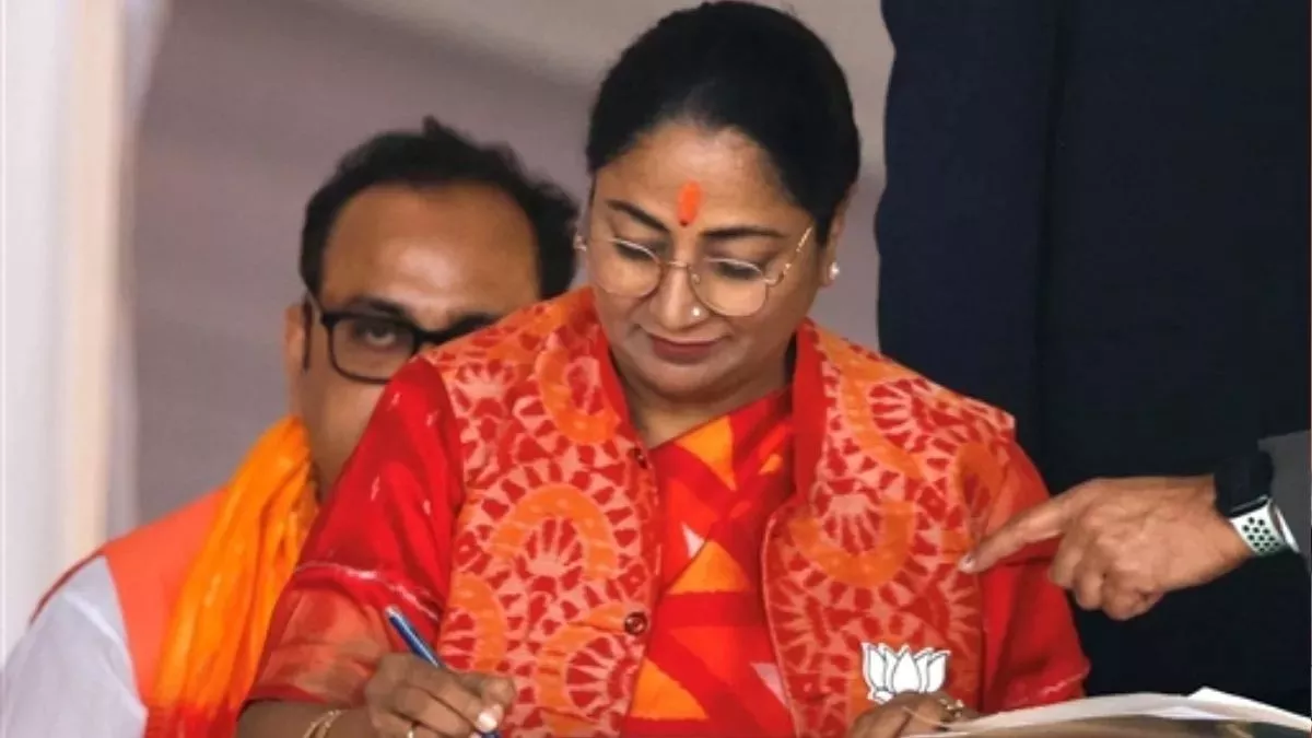 PM Modi की Late Mother पर अपशब्द, CM Rekha Gupta का विरोध