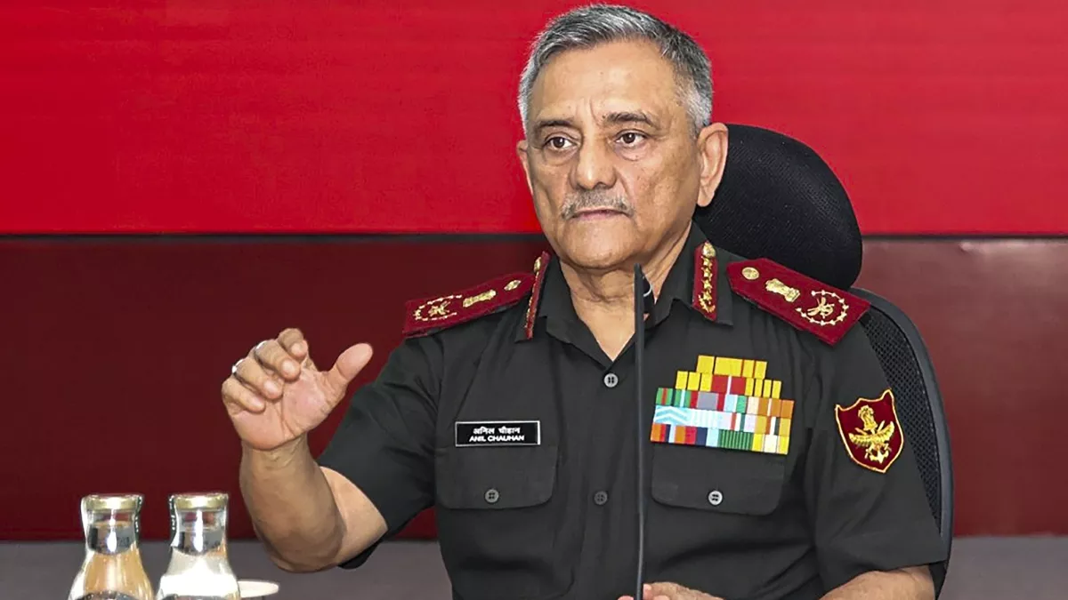 CDS General Anil Chauhan: केंद्र ने आठ माह तक बढ़ाया कार्यकाल |