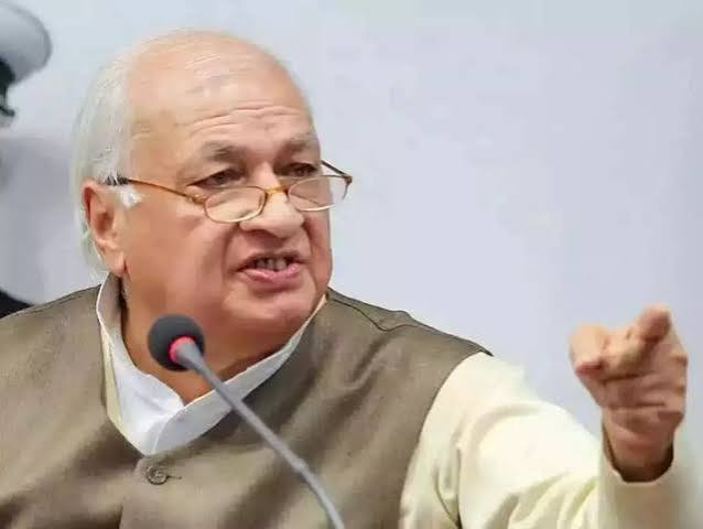 Kerala Governor Non Veg Row: पद संभालते ही लोकभवन के खाने पर विवाद, कांग्रेस ने उठाए सवाल