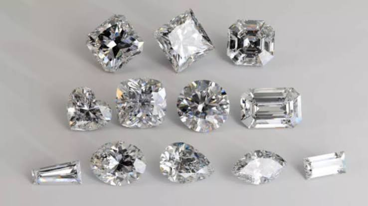 Diamond Price Crash: हीरों की कीमतों का सच